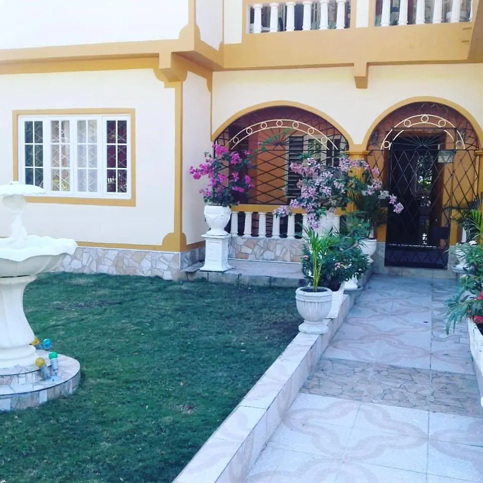 Windbreak Villa Buff Bay